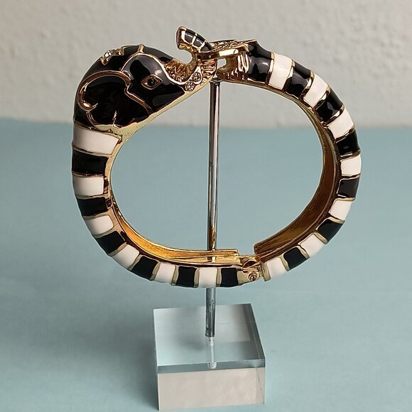 Glamour Chunky Enamel Elephant Lucky Hinged Bangle Bracelet Black/White … - Picture 1 of 12